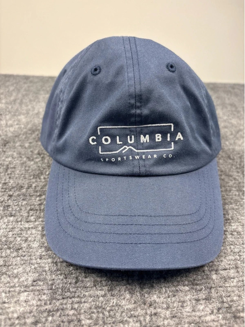 1489 Columbia Sports Adjustable Hat